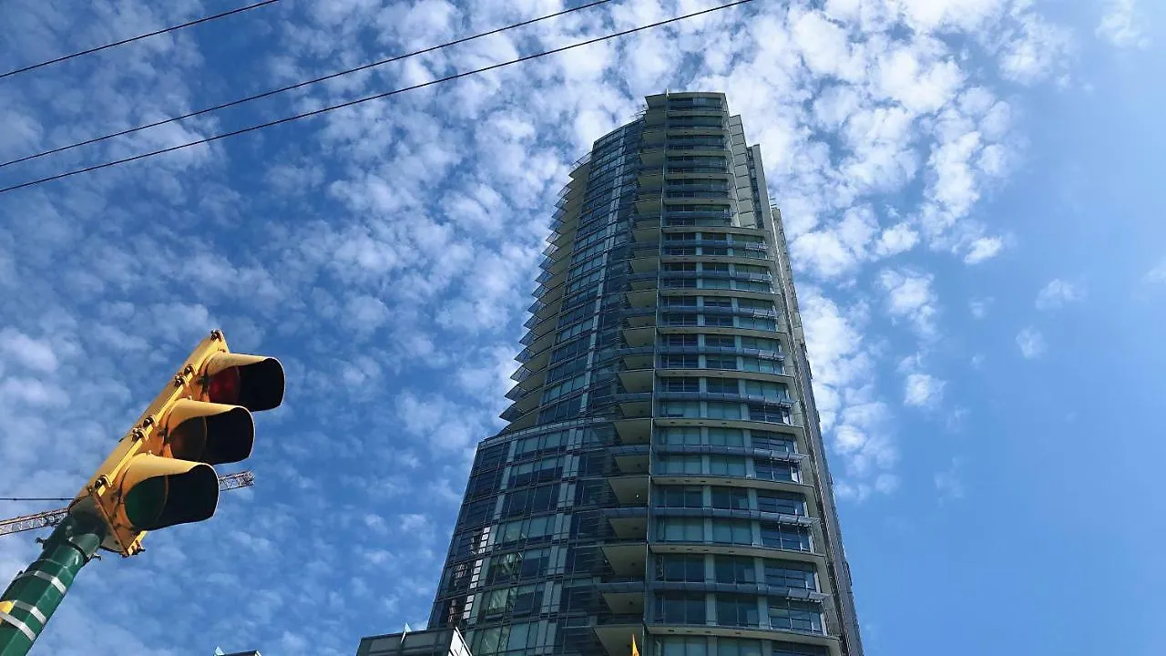 Brand New Seaview High-Rise Apartment Downtown Vancouver Canada